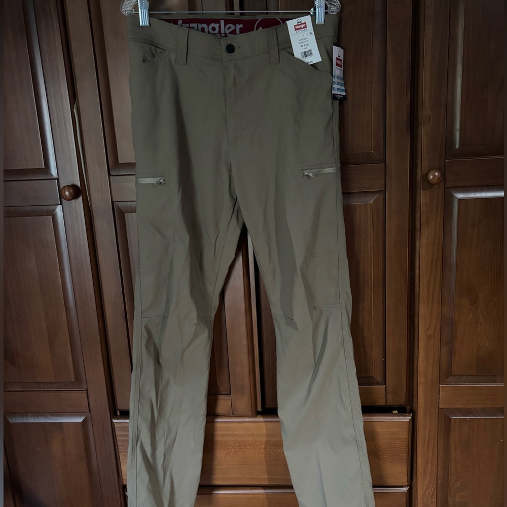 Wrangler Outdoor Cargo Pants - Khaki